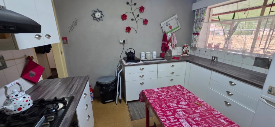 5 Bedroom Property for Sale in Stilfontein North West